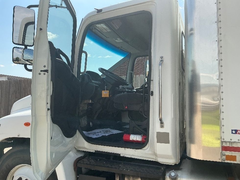Medium Duty Box Truck-Light and Medium Duty Trucks-Hino-2020-268-Tulsa-OK-194,743\n\t\tmiles-$ 52,250 - Image 16