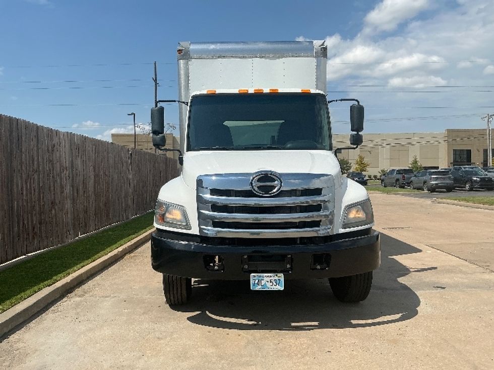Medium Duty Box Truck-Light and Medium Duty Trucks-Hino-2020-268-Tulsa-OK-194,743\n\t\tmiles-$ 52,250 - Image 2