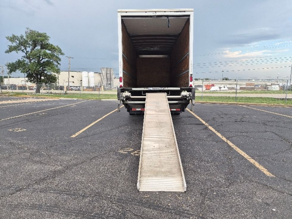 Medium Duty Box Truck-Light and Medium Duty Trucks-Hino-2020-268-Tulsa-OK-194,743\n\t\tmiles-$ 52,250 - Image 25