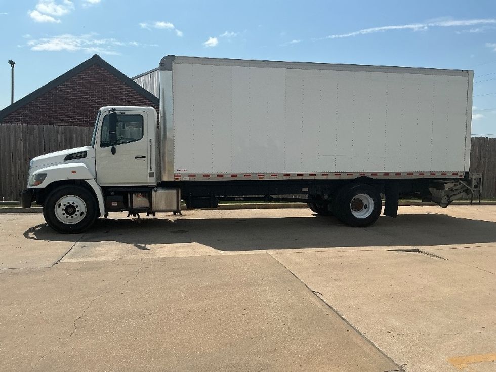 Medium Duty Box Truck-Light and Medium Duty Trucks-Hino-2020-268-Tulsa-OK-194,743\n\t\tmiles-$ 52,250 - Image 4