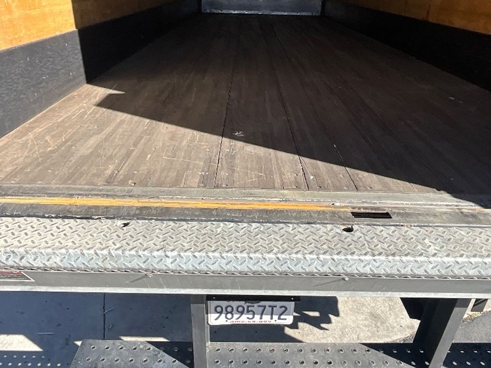 Medium Duty Box Truck-Light and Medium Duty Trucks-Hino-2020-268-West Sacramento-CA-117,886\n\t\tmiles-$ 61,500 - Image 10