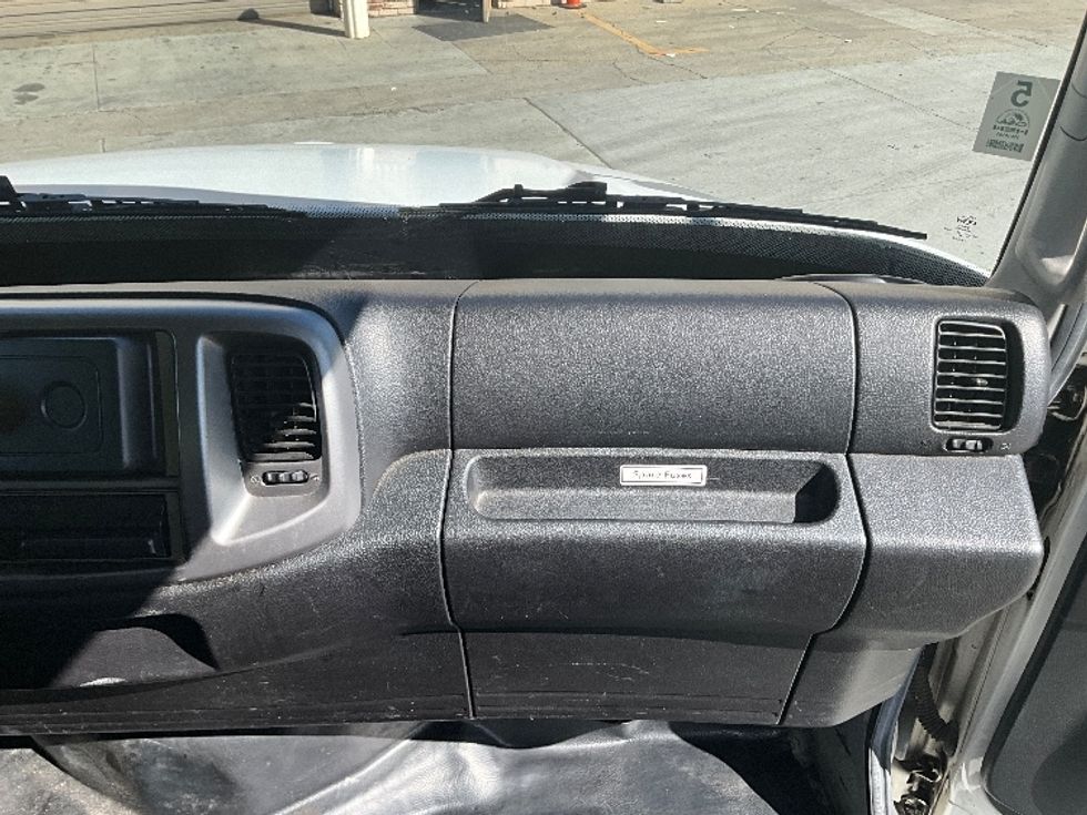 Medium Duty Box Truck-Light and Medium Duty Trucks-Hino-2020-268-West Sacramento-CA-117,886\n\t\tmiles-$ 61,500 - Image 22