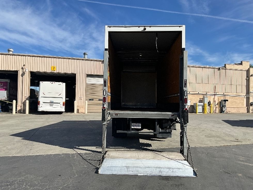 Medium Duty Box Truck-Light and Medium Duty Trucks-Hino-2020-268-West Sacramento-CA-117,886\n\t\tmiles-$ 61,500 - Image 9