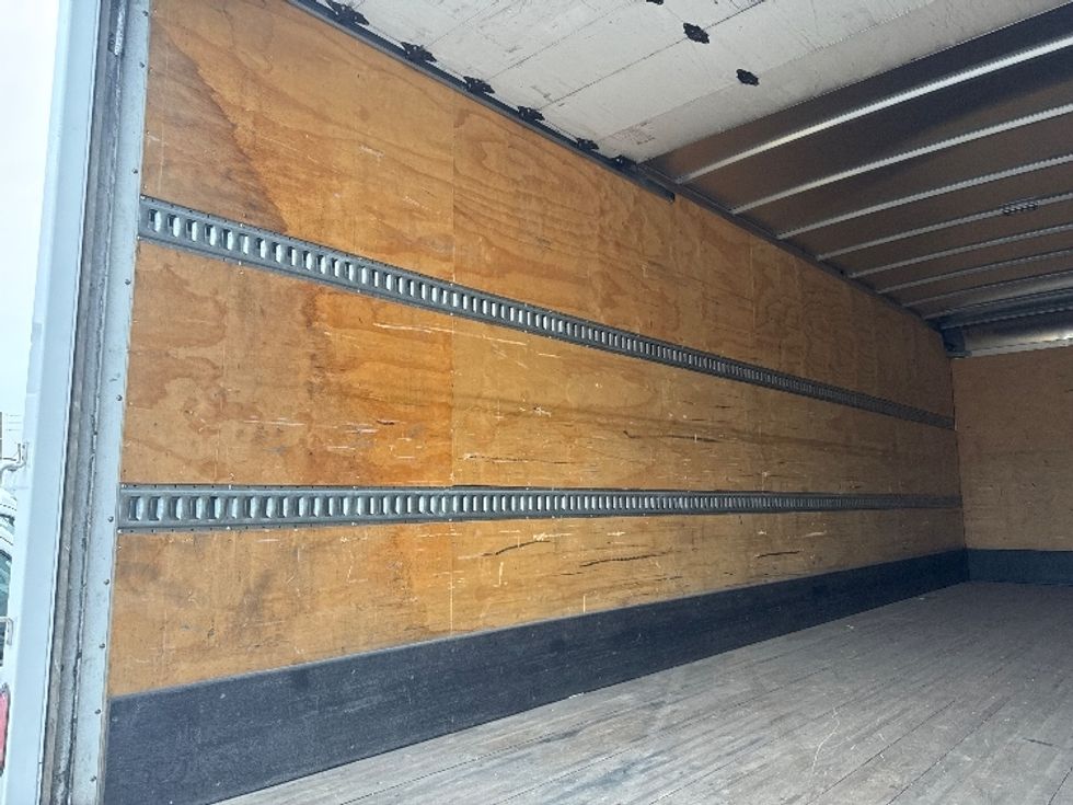 Medium Duty Box Truck-Light and Medium Duty Trucks-Hino-2020-268-West Sacramento-CA-120,678\n\t\tmiles-$ 63,750 - Image 11