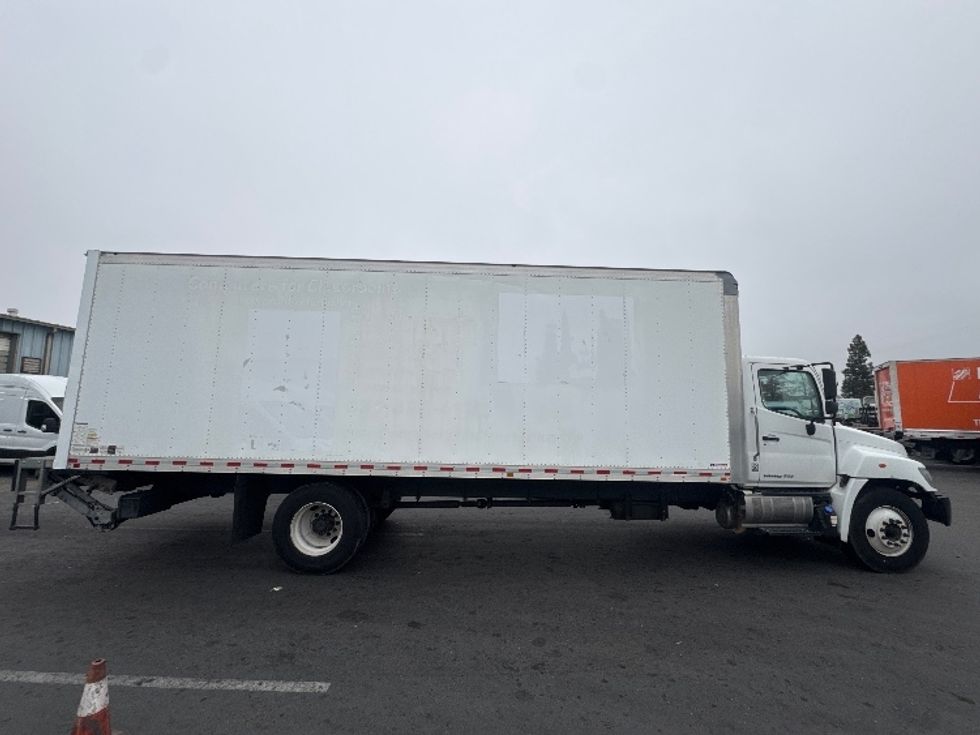 Medium Duty Box Truck-Light and Medium Duty Trucks-Hino-2020-268-West Sacramento-CA-120,678\n\t\tmiles-$ 63,750 - Image 15