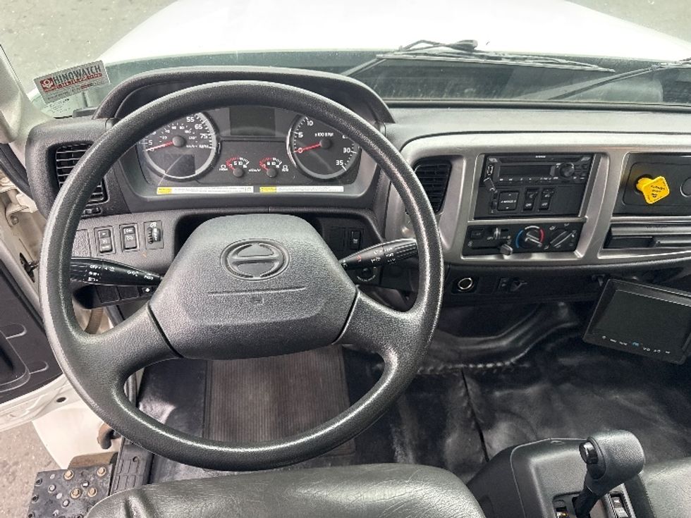 Medium Duty Box Truck-Light and Medium Duty Trucks-Hino-2020-268-West Sacramento-CA-120,678\n\t\tmiles-$ 63,750 - Image 18