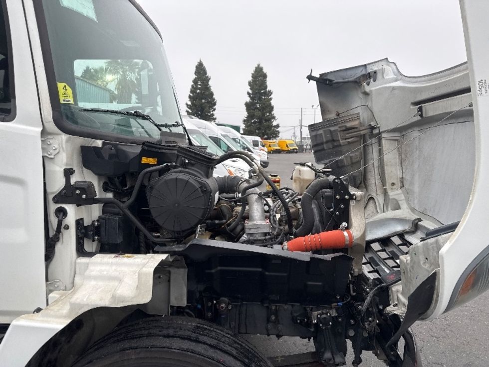 Medium Duty Box Truck-Light and Medium Duty Trucks-Hino-2020-268-West Sacramento-CA-120,678\n\t\tmiles-$ 63,750 - Image 23