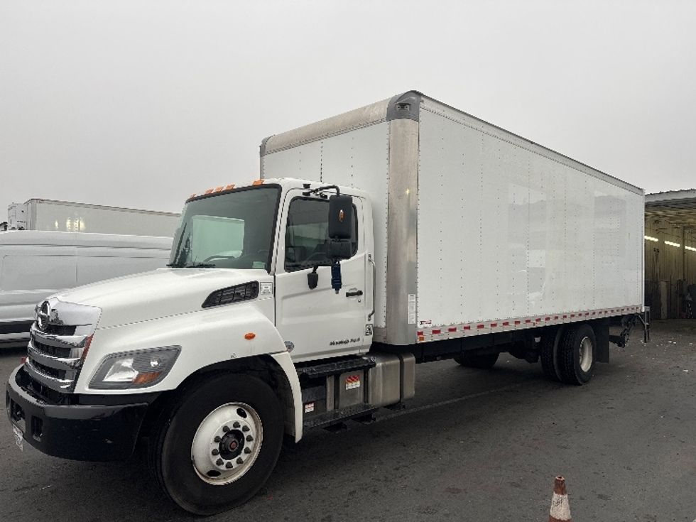 Medium Duty Box Truck-Light and Medium Duty Trucks-Hino-2020-268-West Sacramento-CA-120,678\n\t\tmiles-$ 63,750 - Image 3