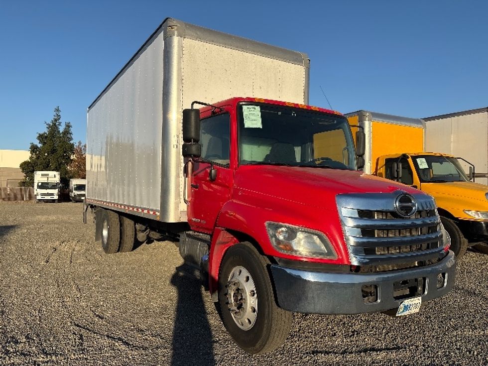 Medium Duty Box Truck-Light and Medium Duty Trucks-Hino-2020-268-West Sacramento-CA-254,104\n\t\tmiles-$ 44,500 - Image 1