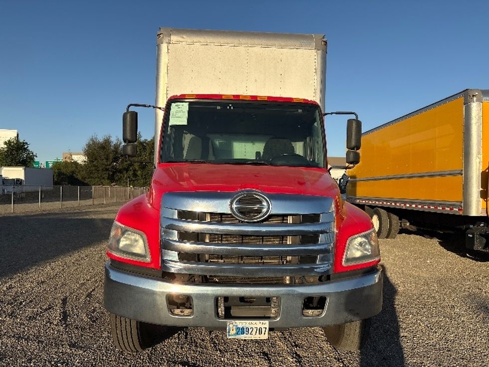 Medium Duty Box Truck-Light and Medium Duty Trucks-Hino-2020-268-West Sacramento-CA-254,104\n\t\tmiles-$ 44,500 - Image 2