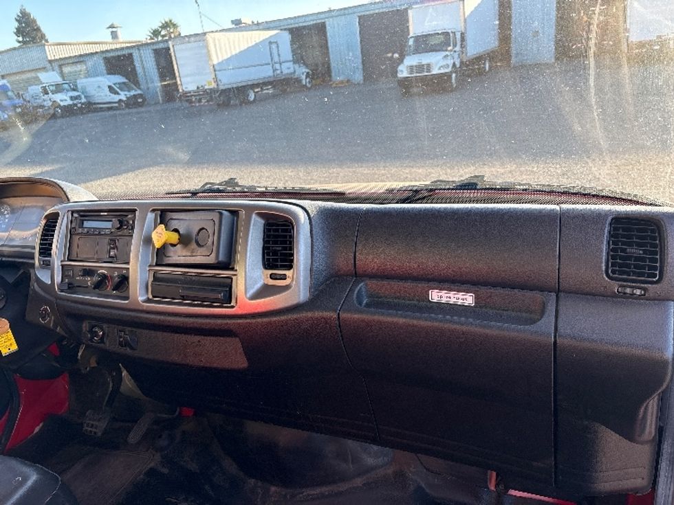 Medium Duty Box Truck-Light and Medium Duty Trucks-Hino-2020-268-West Sacramento-CA-254,104\n\t\tmiles-$ 44,500 - Image 20