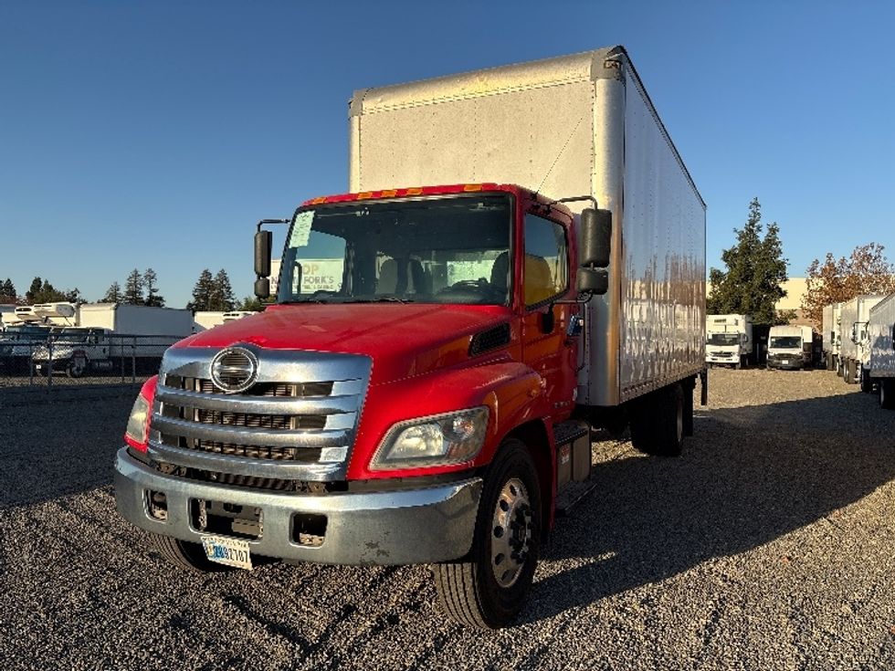 Medium Duty Box Truck-Light and Medium Duty Trucks-Hino-2020-268-West Sacramento-CA-254,104\n\t\tmiles-$ 44,500 - Image 3