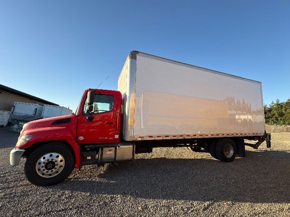 Medium Duty Box Truck-Light and Medium Duty Trucks-Hino-2020-268-West Sacramento-CA-254,104\n\t\tmiles-$ 44,500 - Image 4