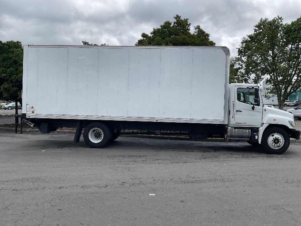 Medium Duty Box Truck-Light and Medium Duty Trucks-Hino-2020-268-West Sacramento-CA-68,553\n\t\tmiles-$ 68,750 - Image 15