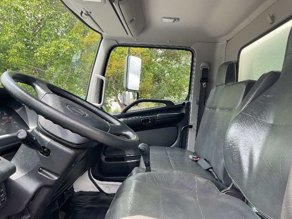 Medium Duty Box Truck-Light and Medium Duty Trucks-Hino-2020-268-West Sacramento-CA-68,553\n\t\tmiles-$ 68,750 - Image 19