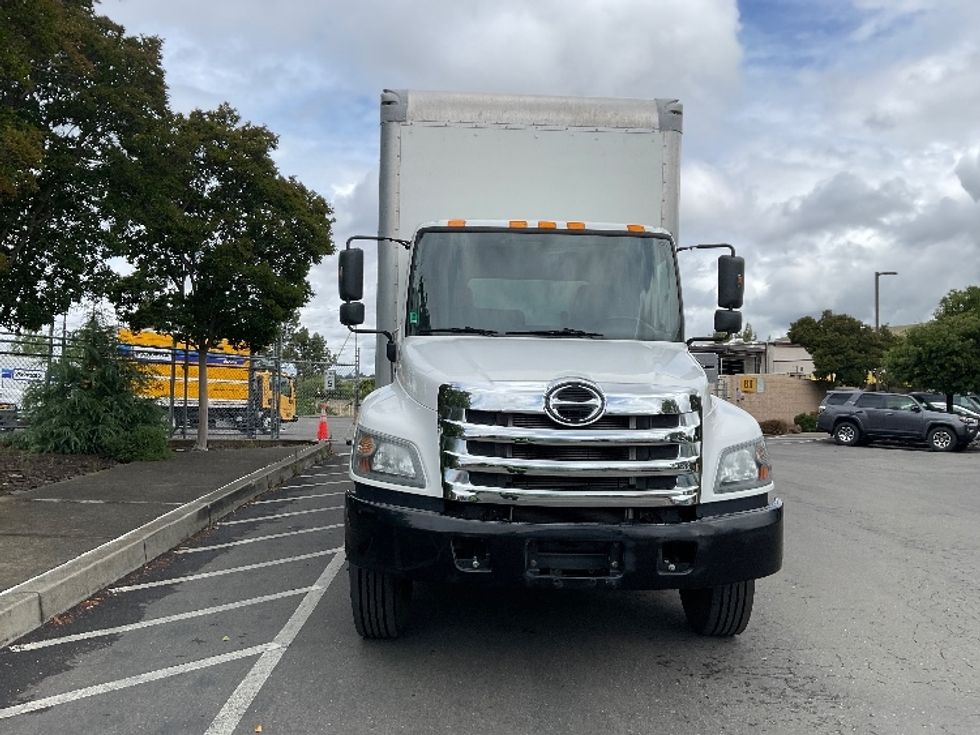 Medium Duty Box Truck-Light and Medium Duty Trucks-Hino-2020-268-West Sacramento-CA-68,553\n\t\tmiles-$ 68,750 - Image 2