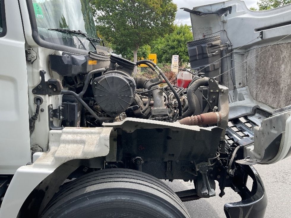 Medium Duty Box Truck-Light and Medium Duty Trucks-Hino-2020-268-West Sacramento-CA-68,553\n\t\tmiles-$ 68,750 - Image 24