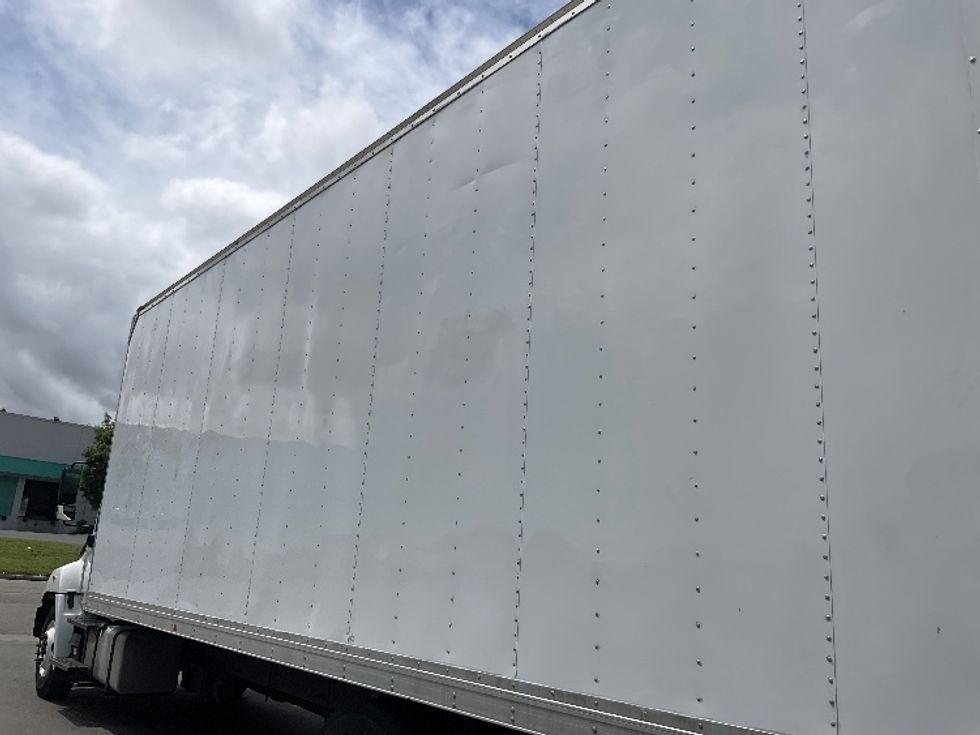 Medium Duty Box Truck-Light and Medium Duty Trucks-Hino-2020-268-West Sacramento-CA-68,553\n\t\tmiles-$ 68,750 - Image 26