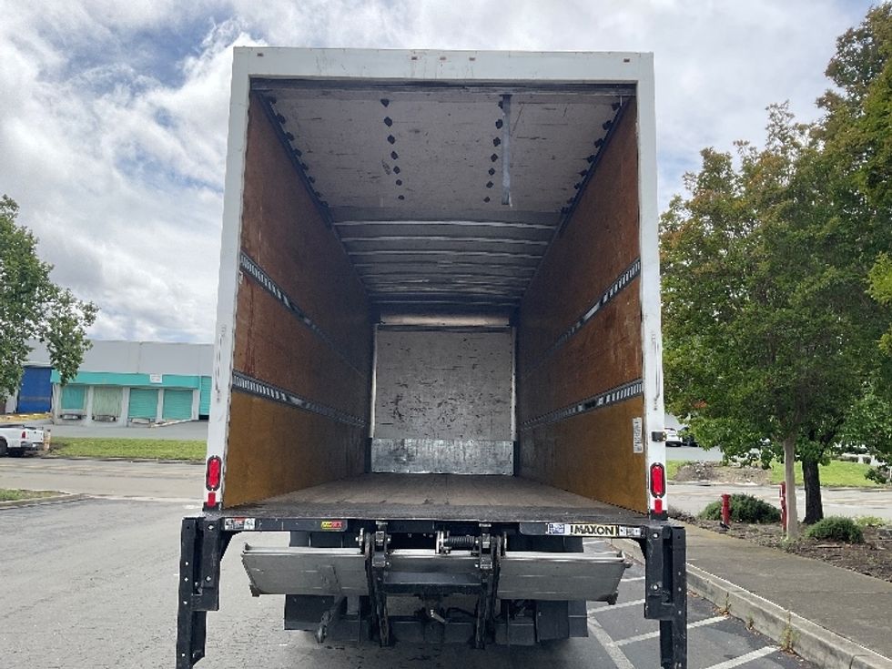 Medium Duty Box Truck-Light and Medium Duty Trucks-Hino-2020-268-West Sacramento-CA-68,553\n\t\tmiles-$ 68,750 - Image 8