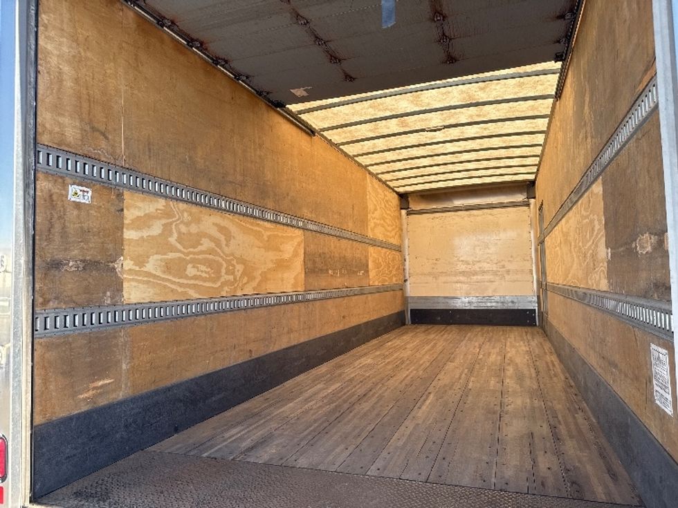 Medium Duty Box Truck-Light and Medium Duty Trucks-Hino-2020-268-West Valley City-UT-131,287\n\t\tmiles-$ 62,000 - Image 11