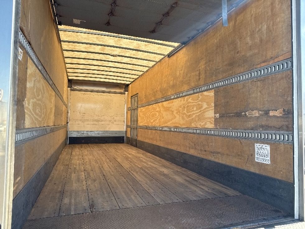 Medium Duty Box Truck-Light and Medium Duty Trucks-Hino-2020-268-West Valley City-UT-131,287\n\t\tmiles-$ 62,000 - Image 12