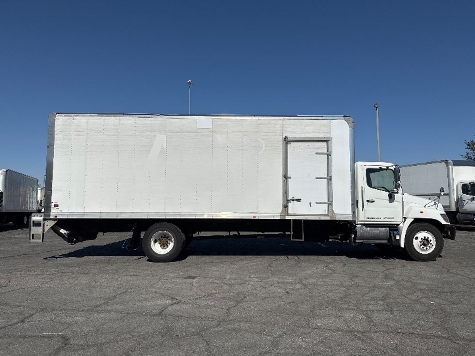 Medium Duty Box Truck-Light and Medium Duty Trucks-Hino-2020-268-West Valley City-UT-131,287\n\t\tmiles-$ 62,000 - Image 15