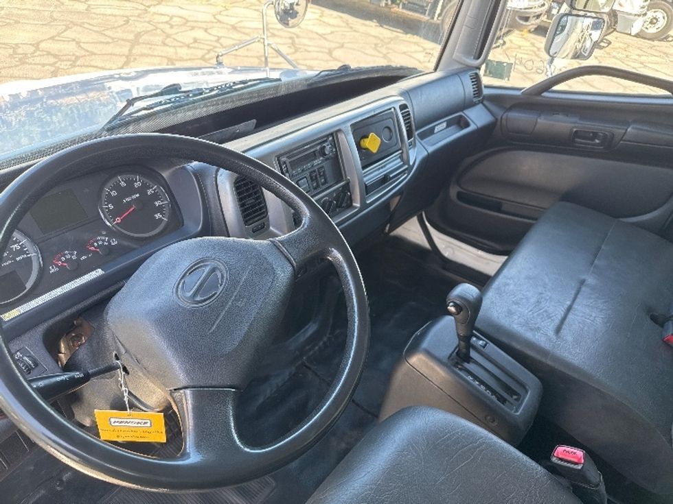 Medium Duty Box Truck-Light and Medium Duty Trucks-Hino-2020-268-West Valley City-UT-131,287\n\t\tmiles-$ 62,000 - Image 17