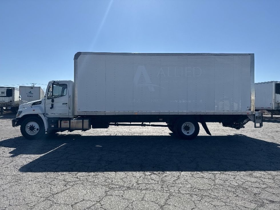 Medium Duty Box Truck-Light and Medium Duty Trucks-Hino-2020-268-West Valley City-UT-131,287\n\t\tmiles-$ 62,000 - Image 4