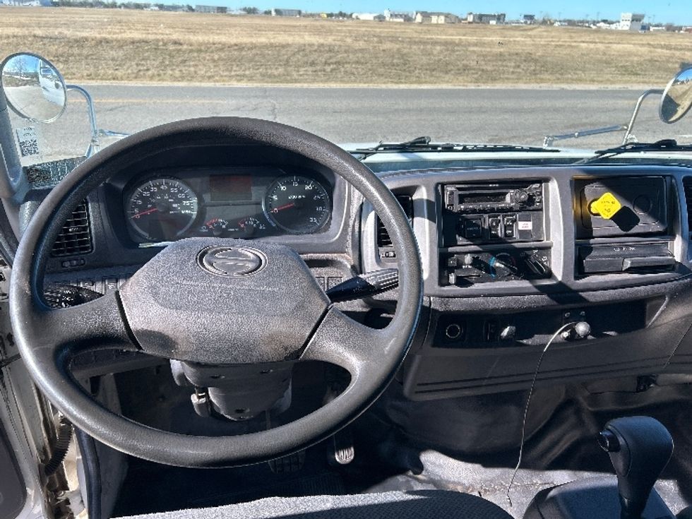 Medium Duty Box Truck-Light and Medium Duty Trucks-Hino-2020-268-Wichita-KS-305,850\n\t\tmiles-$ 29,750 - Image 18