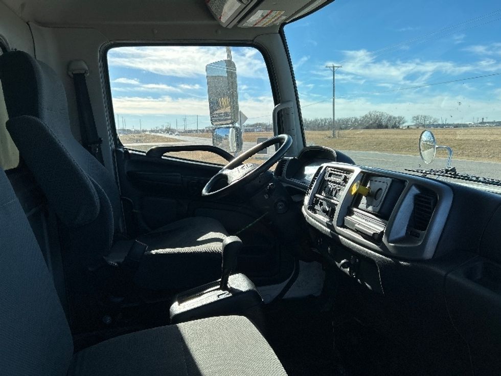 Medium Duty Box Truck-Light and Medium Duty Trucks-Hino-2020-268-Wichita-KS-305,850\n\t\tmiles-$ 29,750 - Image 22