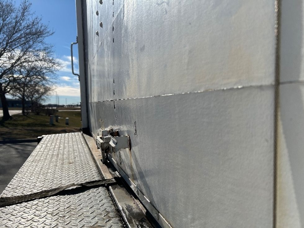 Medium Duty Box Truck-Light and Medium Duty Trucks-Hino-2020-268-Wichita-KS-305,850\n\t\tmiles-$ 29,750 - Image 26