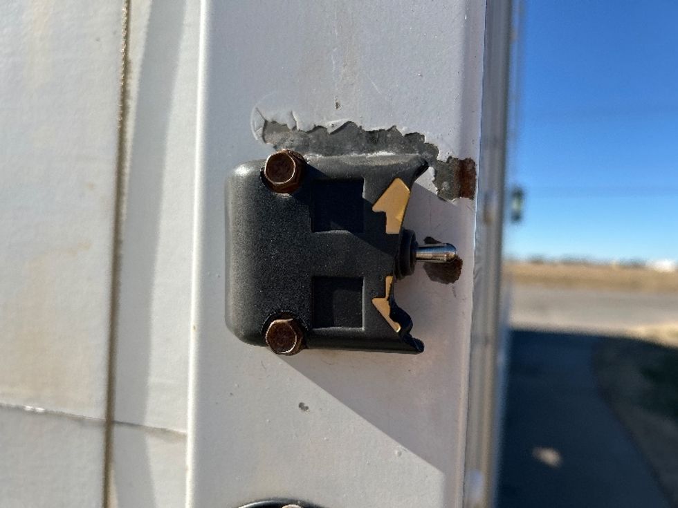 Medium Duty Box Truck-Light and Medium Duty Trucks-Hino-2020-268-Wichita-KS-305,850\n\t\tmiles-$ 29,750 - Image 27