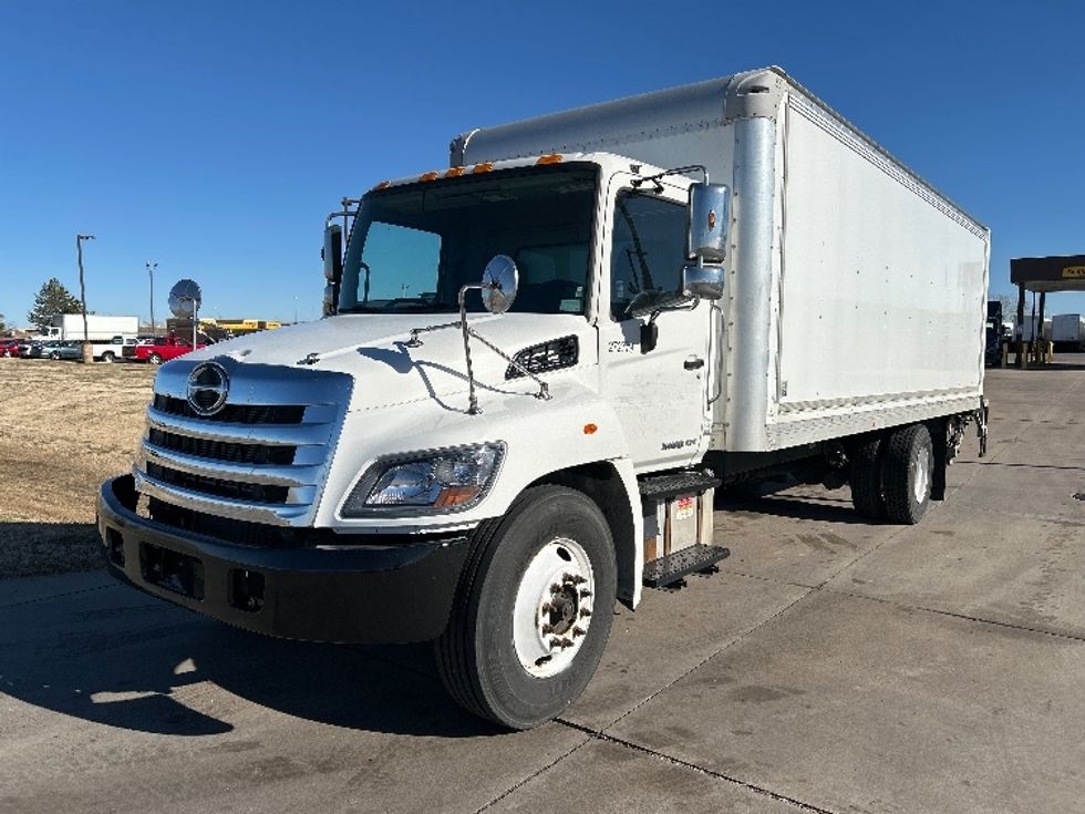 Medium Duty Box Truck-Light and Medium Duty Trucks-Hino-2020-268-Wichita-KS-305,850\n\t\tmiles-$ 29,750 - Image 3