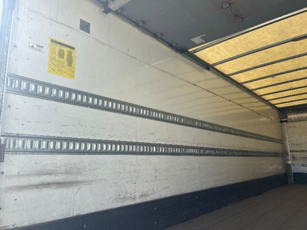 Medium Duty Box Truck-Light and Medium Duty Trucks-Hino-2020-268-Wichita-KS-314,418\n\t\tmiles-$ 28,000 - Image 11