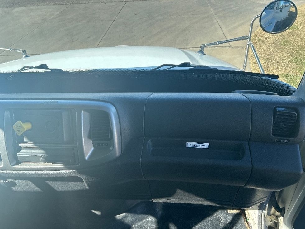 Medium Duty Box Truck-Light and Medium Duty Trucks-Hino-2020-268-Wichita-KS-314,418\n\t\tmiles-$ 28,000 - Image 21