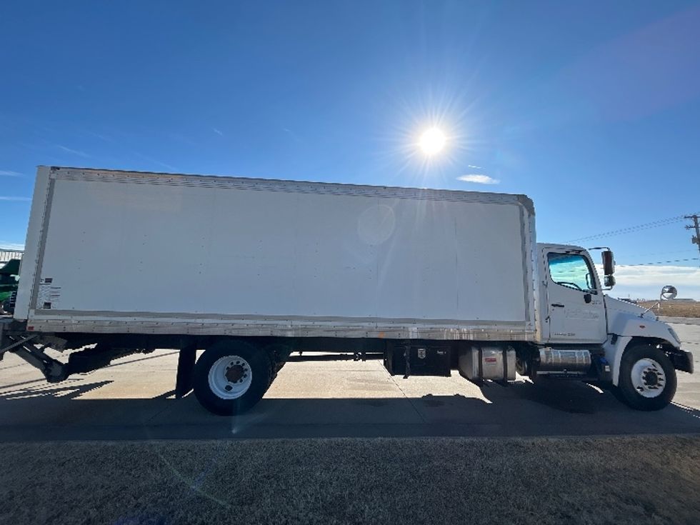 Medium Duty Box Truck-Light and Medium Duty Trucks-Hino-2020-268-Wichita-KS-354,542\n\t\tmiles-$ 22,500 - Image 15
