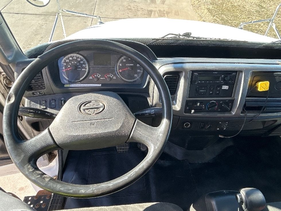 Medium Duty Box Truck-Light and Medium Duty Trucks-Hino-2020-268-Wichita-KS-354,542\n\t\tmiles-$ 22,500 - Image 18