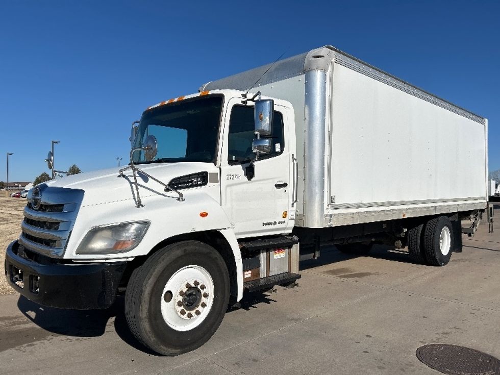 Medium Duty Box Truck-Light and Medium Duty Trucks-Hino-2020-268-Wichita-KS-354,542\n\t\tmiles-$ 22,500 - Image 3