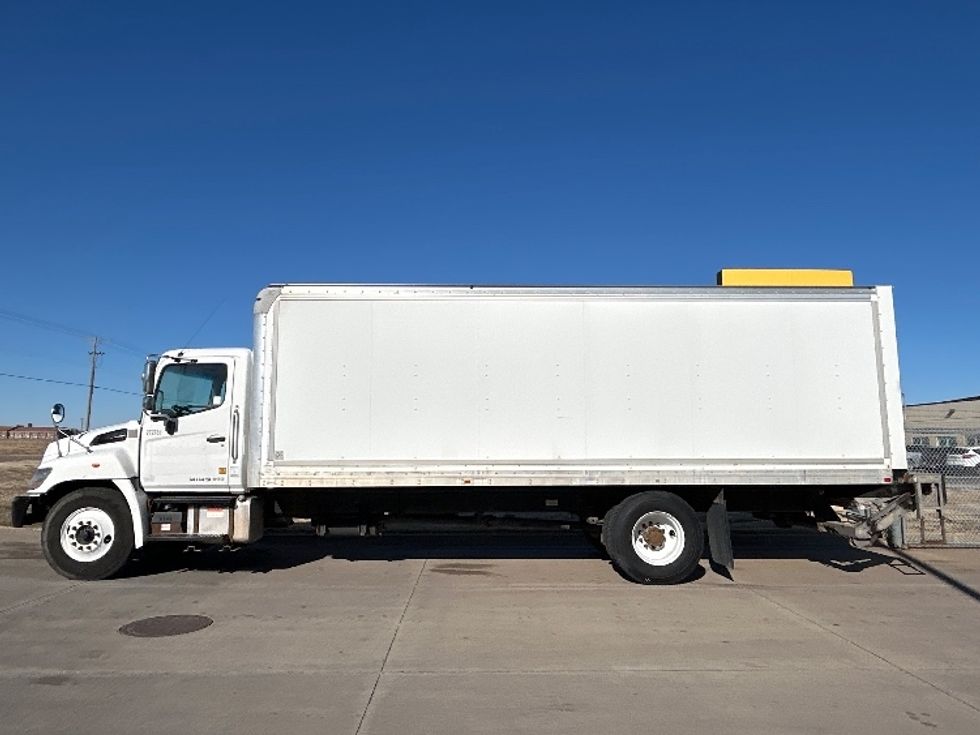 Medium Duty Box Truck-Light and Medium Duty Trucks-Hino-2020-268-Wichita-KS-354,542\n\t\tmiles-$ 22,500 - Image 4