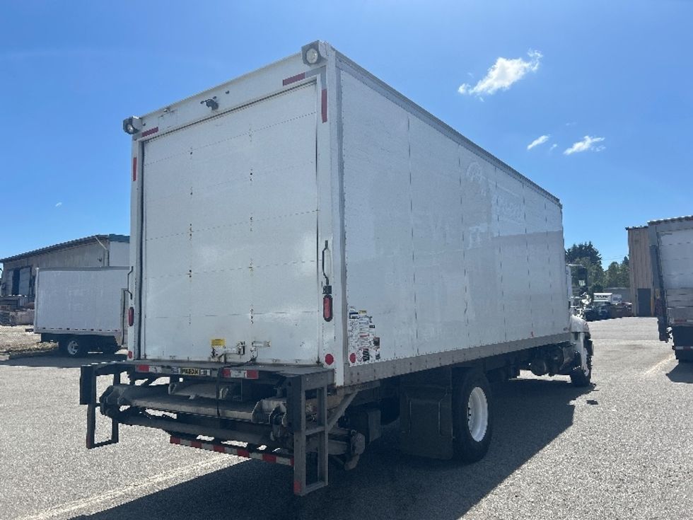 Medium Duty Box Truck-Light and Medium Duty Trucks-Hino-2020-338-Abbotsford-BC-176,101\n\t\tkm-$ 61,250 - Image 13