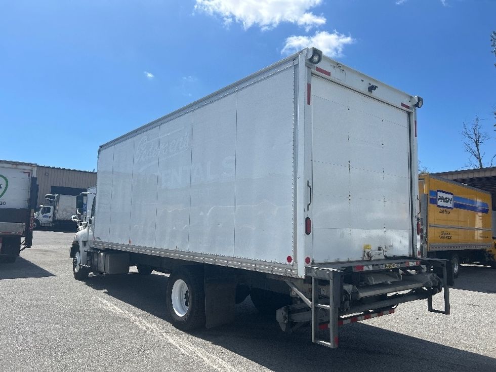 Medium Duty Box Truck-Light and Medium Duty Trucks-Hino-2020-338-Abbotsford-BC-176,101\n\t\tkm-$ 61,250 - Image 6
