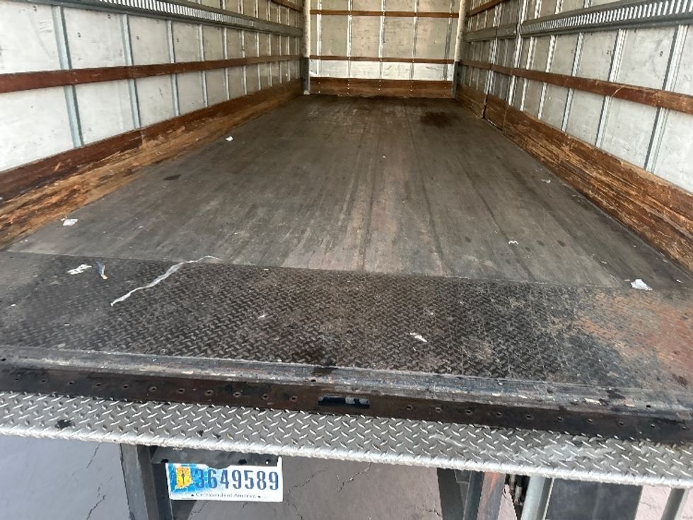 Medium Duty Box Truck-Light and Medium Duty Trucks-Hino-2020-338-Anaheim-CA-165,973\n\t\tmiles-$ 48,000 - Image 10