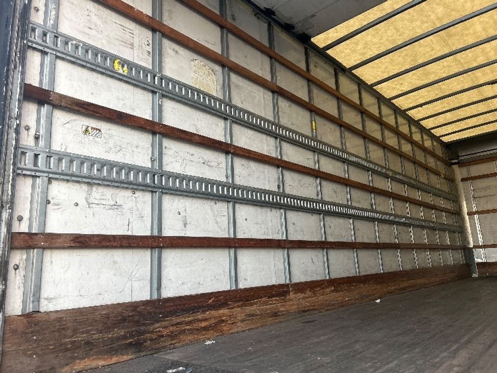 Medium Duty Box Truck-Light and Medium Duty Trucks-Hino-2020-338-Anaheim-CA-165,973\n\t\tmiles-$ 48,000 - Image 11