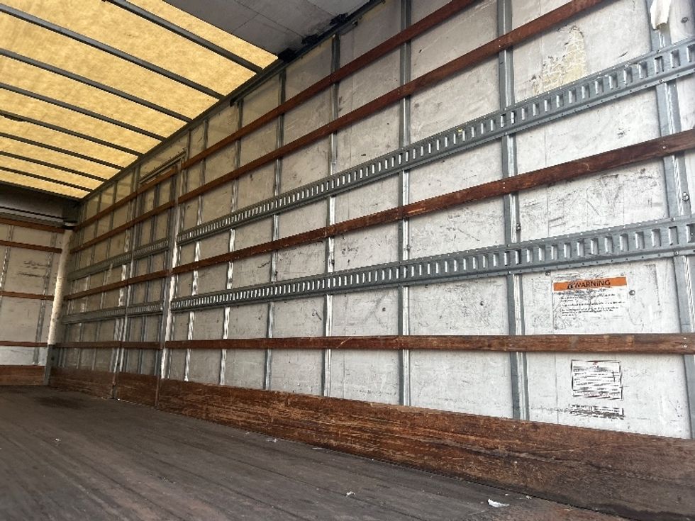 Medium Duty Box Truck-Light and Medium Duty Trucks-Hino-2020-338-Anaheim-CA-165,973\n\t\tmiles-$ 48,000 - Image 12