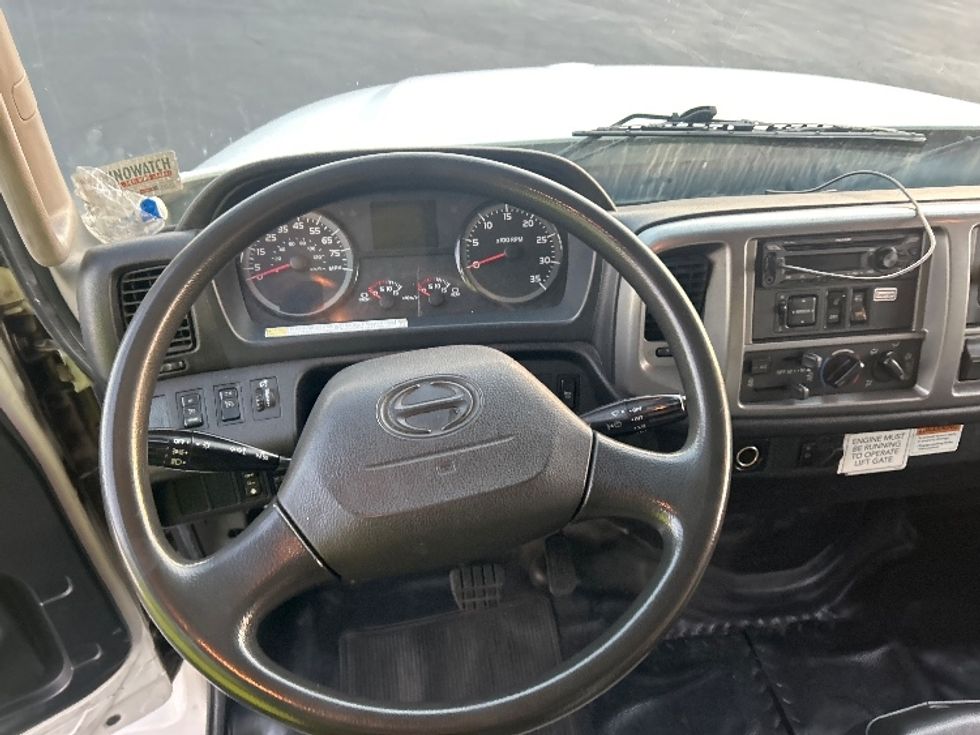 Medium Duty Box Truck-Light and Medium Duty Trucks-Hino-2020-338-Anaheim-CA-165,973\n\t\tmiles-$ 48,000 - Image 18