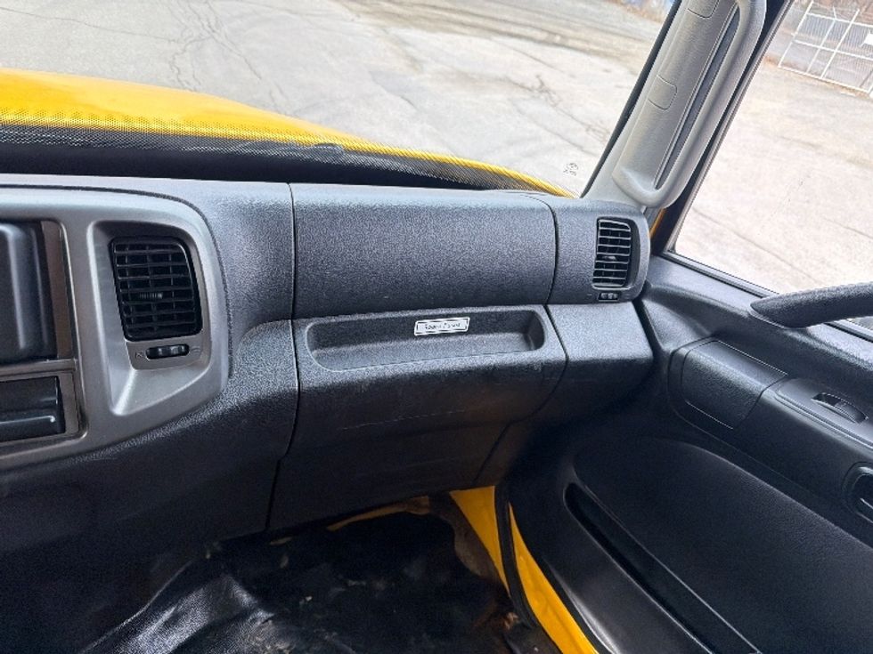 Medium Duty Box Truck-Light and Medium Duty Trucks-Hino-2020-338-Baltimore-MD-170,672\n\t\tmiles-$ 39,250 - Image 21