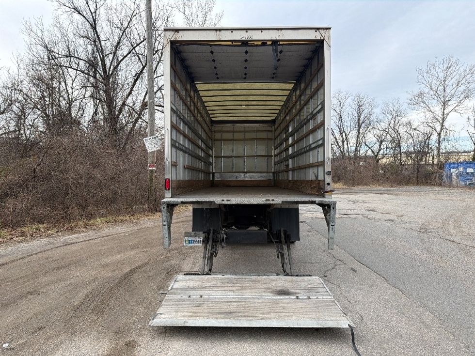 Medium Duty Box Truck-Light and Medium Duty Trucks-Hino-2020-338-Baltimore-MD-170,672\n\t\tmiles-$ 39,250 - Image 9