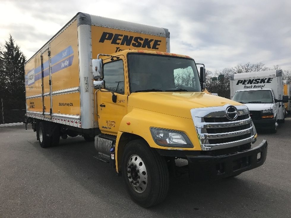 Medium Duty Box Truck-Light and Medium Duty Trucks-Hino-2020-338-Baltimore-MD-183,252\n\t\tmiles-$ 41,250 - Image 1
