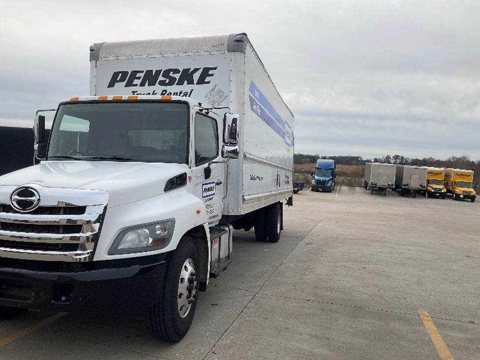 Medium Duty Box Truck-Light and Medium Duty Trucks-Hino-2020-338-Bowling Green-KY-254,985\n\t\tmiles-$ 37,750 - Image 3