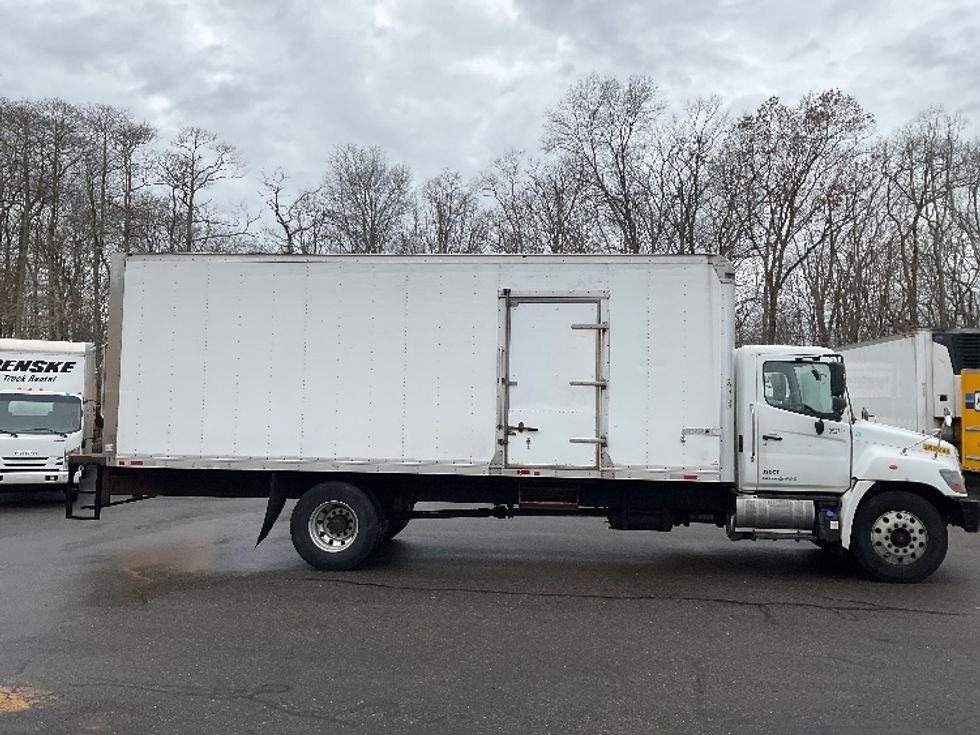 Medium Duty Box Truck-Light and Medium Duty Trucks-Hino-2020-338-Braintree-MA-144,572\n\t\tmiles-$ 41,500 - Image 15